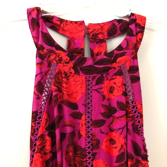 Vacation Dress - Picture 5 of 9